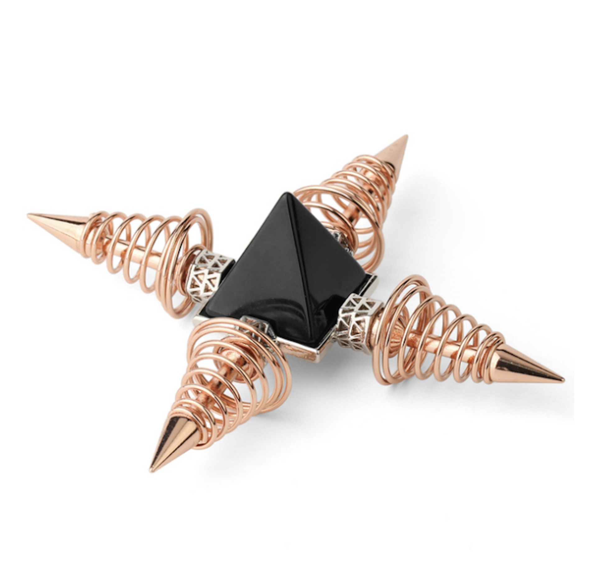 Scalar Tensor Pyramid Antenna